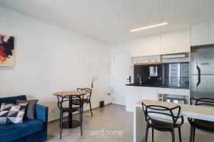 Apartamento em Cond. c Piscina no Tatuapé PLT0112