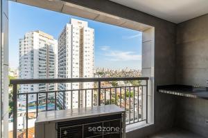Apartamento em Cond. c Piscina no Tatuapé PLT0112