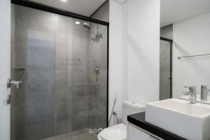 Apartamento em Cond. c Piscina no Tatuapé PLT0112