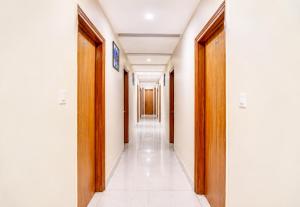 Hotel Mayurika Grove