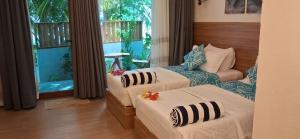 Resense Sunset Beach - Dhangethi