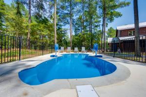 Gathering Pines - Heated Pool - Putt-Putt - Pickleball