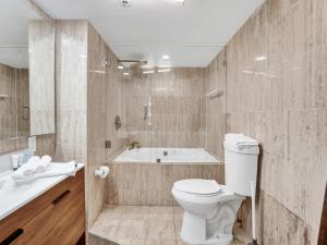 Amazing Ocean View Condo Beach Service 607