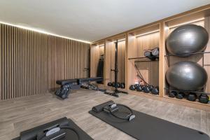 Ninety Three Apartment
