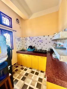 Superior 1BHK , Maplewood Homestay