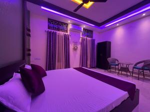 Superior 1BHK , Maplewood Homestay