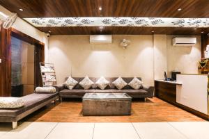 Townhouse Kota Airport Formerly Hotel Shaily Royal