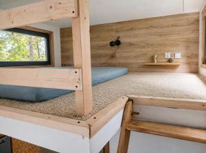 Tiny house nad rzeką
