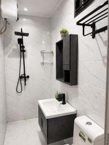 Blastic homes