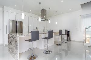 Ocean Pearl House Modern Gem Ocean view Home at Las Conchas