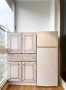Artsy studio at Komuna e Parisit