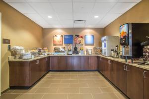 Comfort Inn PA Turnpike - I-81