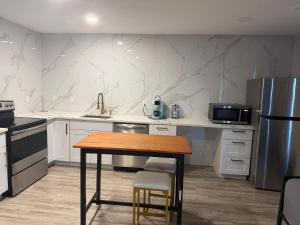 Cozy and Spacious Apartment near Museum District