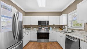 832 Cypress Bend condo