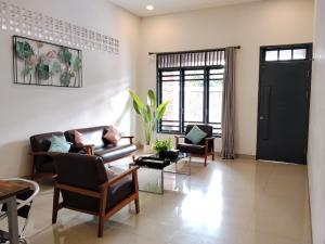 Tropical Cozy House in the heart of Medan