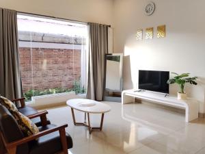 Tropical Cozy House in the heart of Medan
