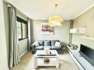 Adeje Living - Stylish 2 Bedroom Apartment in Adeje Tenerife