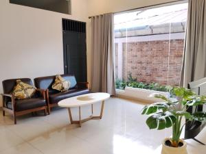 Tropical Cozy House in the heart of Medan