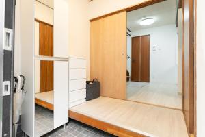 Shimo House 711