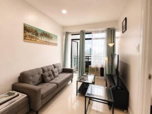 42nd floor with a grand view of Bel-Air Makati