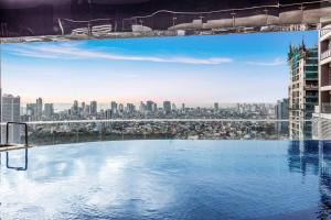 42nd floor with a grand view of Bel-Air Makati