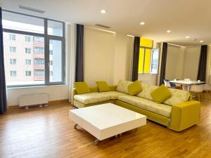 Downtown Choijin Suites Residence