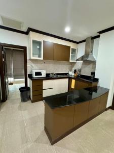 Karon Beach Deluxe Apartment with Private Rooftop Pool