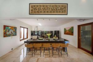 Manggala Villa - 3BR in Central Berawa, Canggu