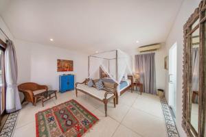 Manggala Villa - 3BR in Central Berawa, Canggu