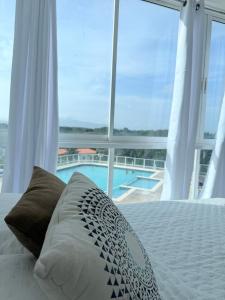 Estudio en Coronado, a pasos del mar, restaurantes, bares y cafés