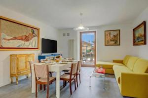 Boutique Terrace Apartment In The Center - Happy Rentals