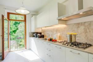 Boutique Terrace Apartment In The Center - Happy Rentals