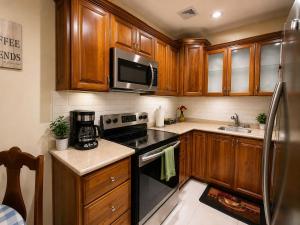 Luxe Homes New Kingston
