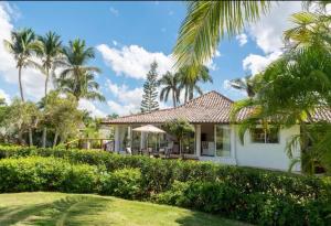 Luxurious 4-Bedroom Villa with Private Pool in La Romana
