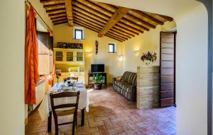 Stunning Home In Monte San Martino