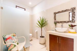 Seminyak Cocoon Beach villa 5 BR
