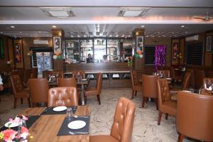 HOTEL SAPPHIRE INN