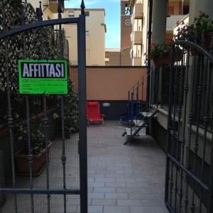 Three-bedroom apartment 100 meters from the sea in the heart of Tuscany