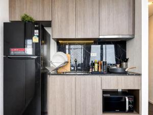Elegant 1BR Condo - Ultra Fast WiFi - BTS On-Nut