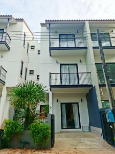 Sunday House - Fisherman Village Samui