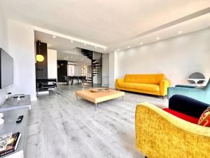 Ático Dúplex con Terraza & Parking en el Centro