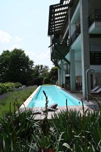 Exklusive Wohneinheit mit Panoramablick und Pool