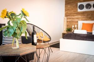 Cracow Best Location Apartment with Garden