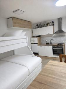 Vista Alpina Apartment Kriška Planina