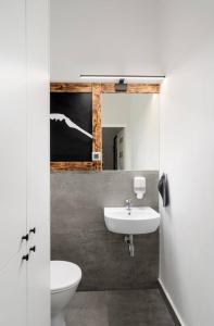 Cracow Best Location Apartment No6 Free Parking
