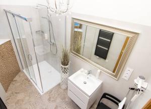 Beautiful Cracow Apartments by Cozyplace