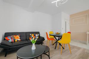 Stylish 1BD Apartment with Fully Equipped Kitchen & Balcony by Flаt Mаnаgеr