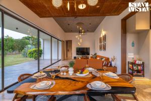 StayVista at Albert Palms - A Longitude Signature