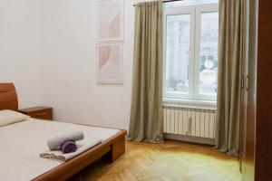 Ultra Central 3Bedroom Apartment with Self Check in