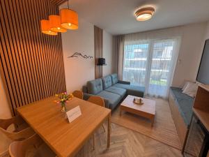 Balatoni panorámás lakás saját partszakasszal,medencével